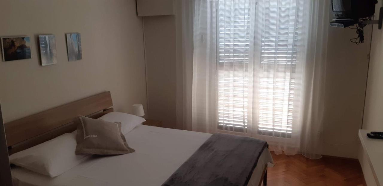Apartments Marzic Pag Town Εξωτερικό φωτογραφία