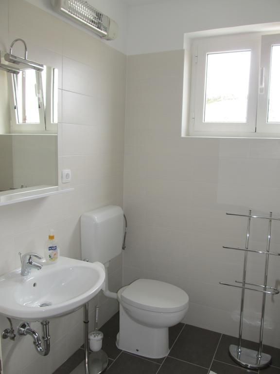 Apartments Marzic Pag Town Εξωτερικό φωτογραφία