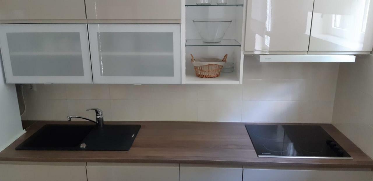 Apartments Marzic Pag Town Εξωτερικό φωτογραφία