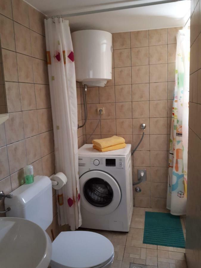Apartments Marzic Pag Town Εξωτερικό φωτογραφία