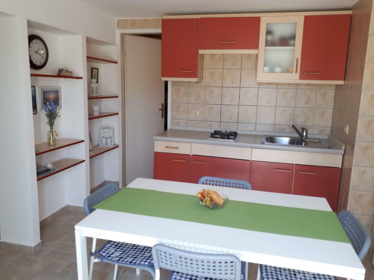 Apartments Marzic Pag Town Εξωτερικό φωτογραφία